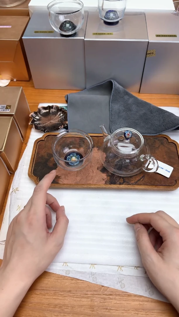 风谜金标花语喜乐壶透明+风谜花语福杯+茶巾