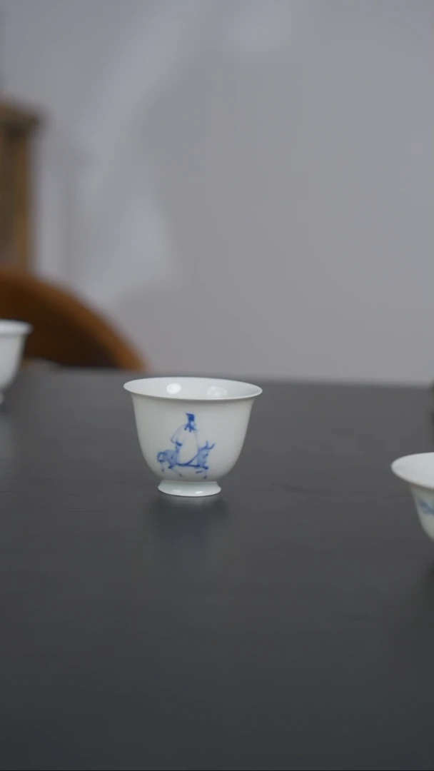 杯子瓷青花徐渭骑驴铃铛杯35ml