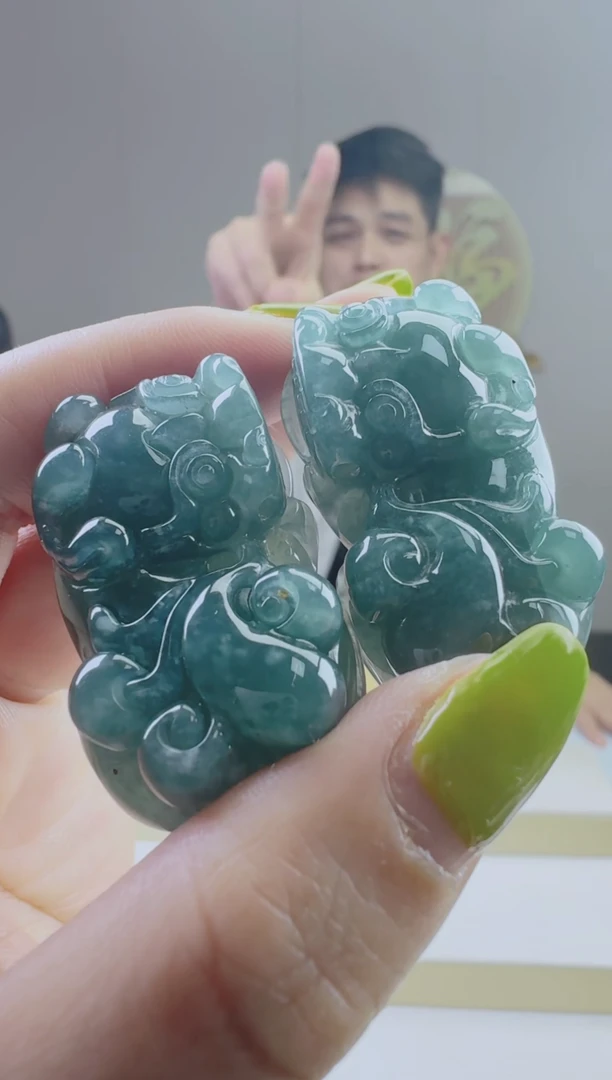 颈饰未镶嵌翡翠天然A货翡翠  多样性随机发其一