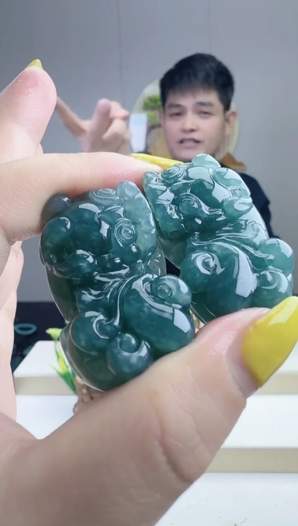 颈饰未镶嵌翡翠天然A货翡翠  多样性随机发其一