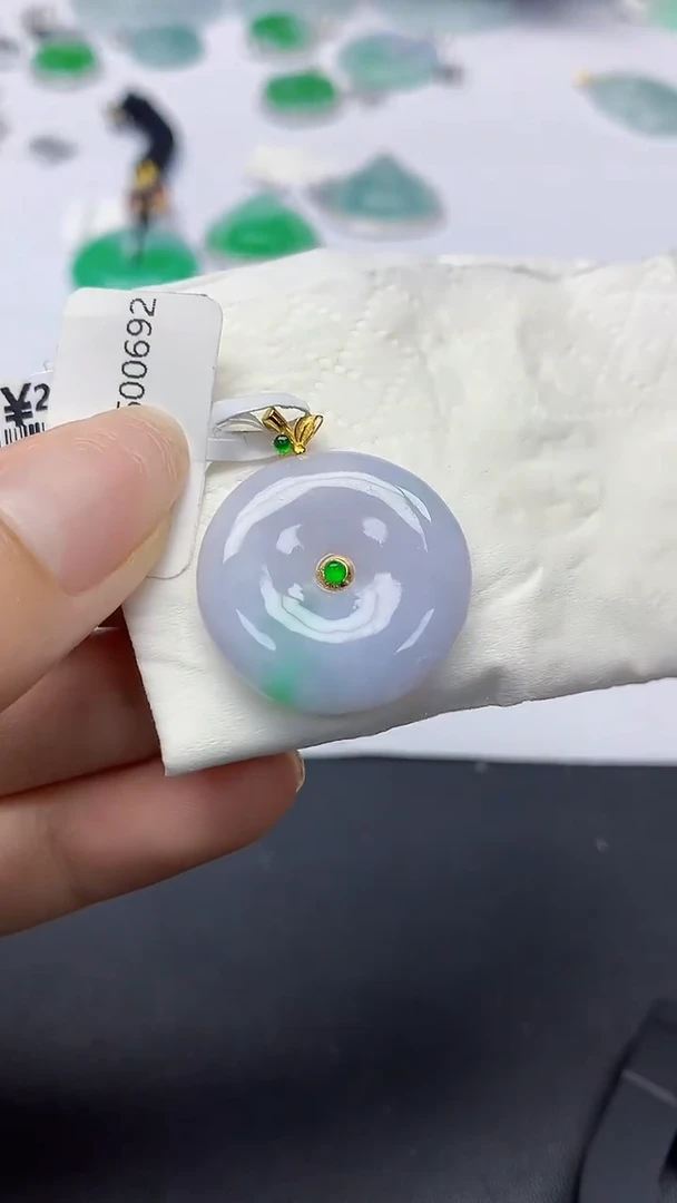 翡翠18K金镶嵌颈饰天然缅甸a货翡翠