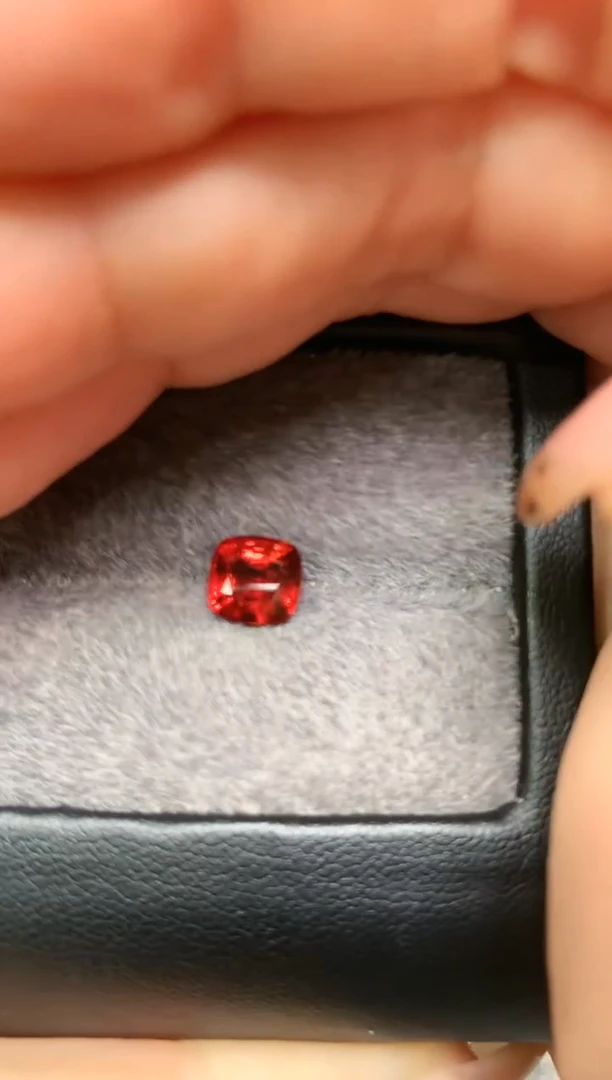 【闪购商品】定制尖晶石裸石未镶嵌枕型 色调 1.76ct