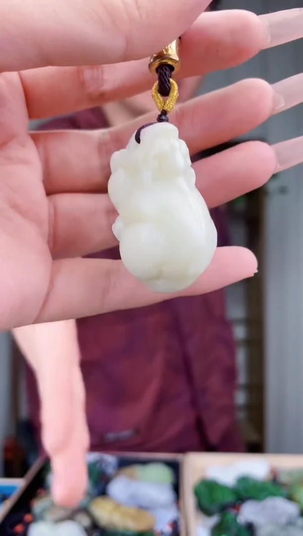 和田玉未镶嵌挂件拍一发一，多样性发货！