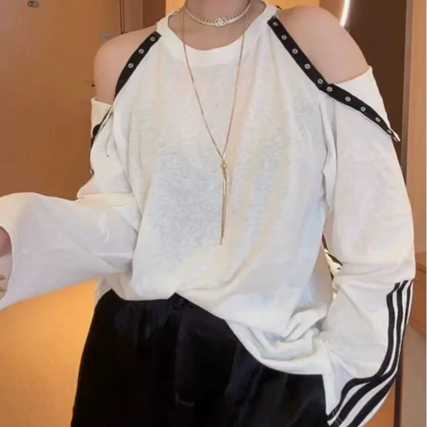 D1031欧货露肩条纹设计感T恤女2025夏新款小众拼接短长袖上衣