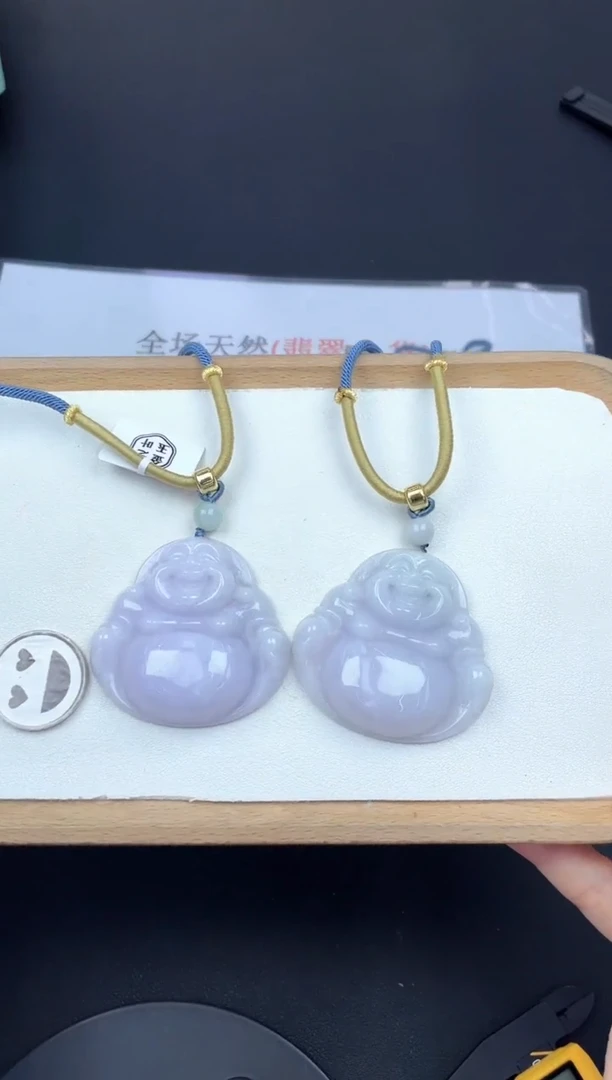 翡翠未镶嵌颈饰5C140翡翠淡粉大佛+送同款绳子（多样性发其一）