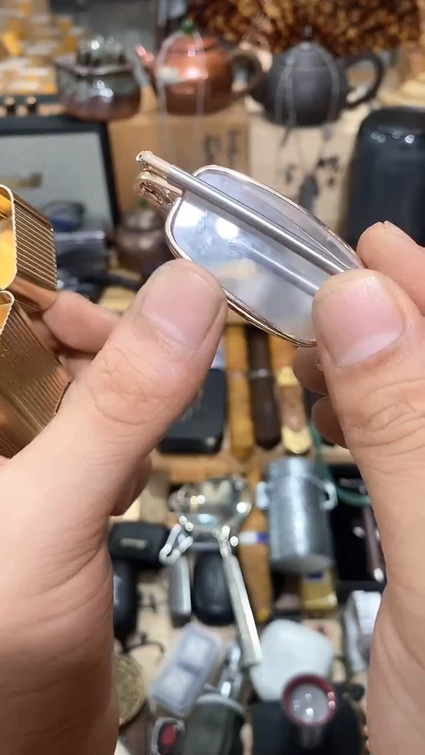 瓷片闪购商品  如图所示