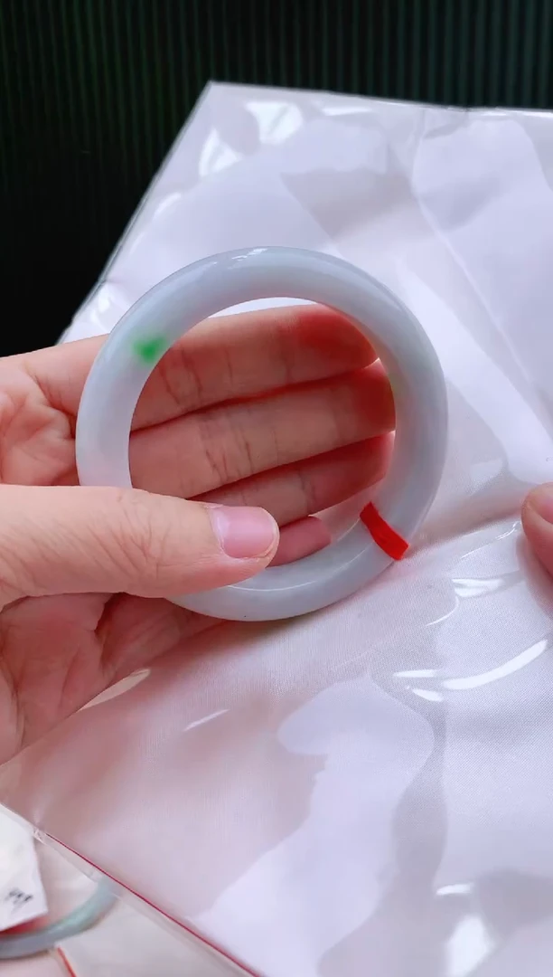 未镶嵌手镯翡翠54