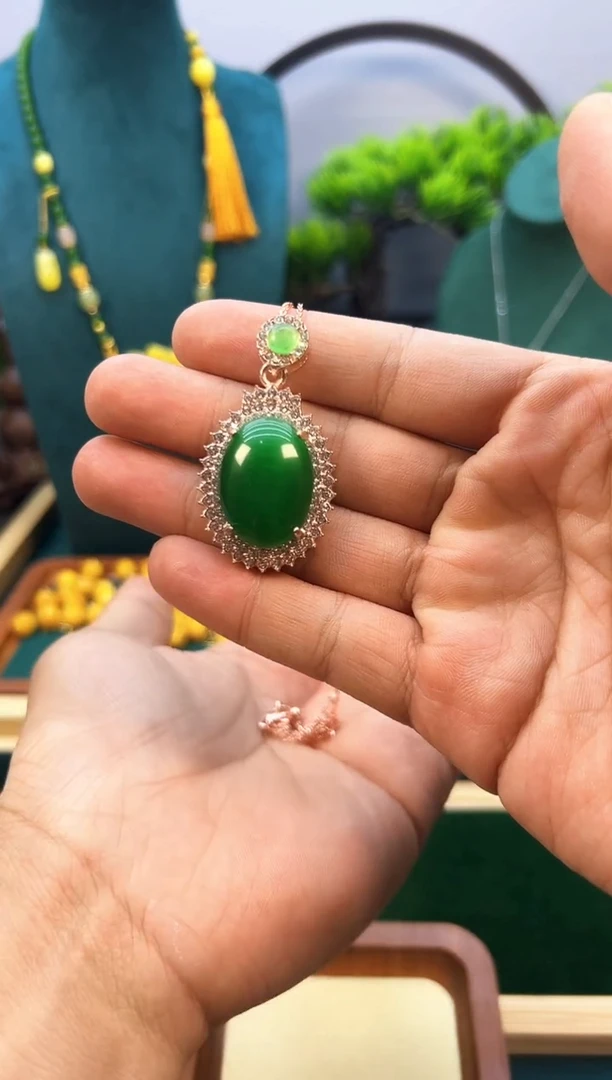 14K金镶嵌吊坠(赠链)碧玺D21