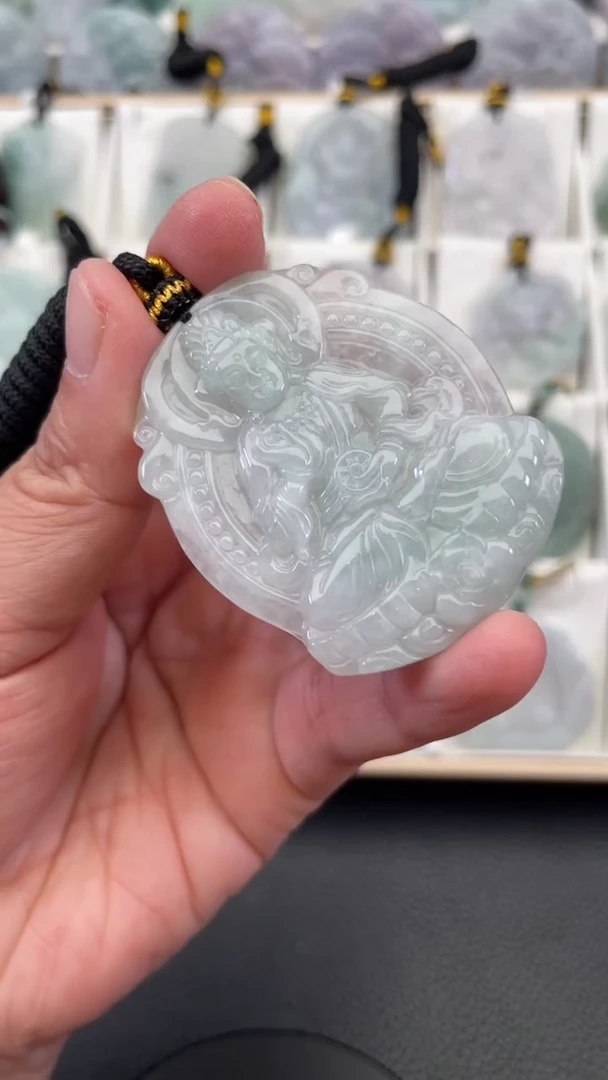 颈饰未镶嵌翡翠天然缅甸翡翠A货233