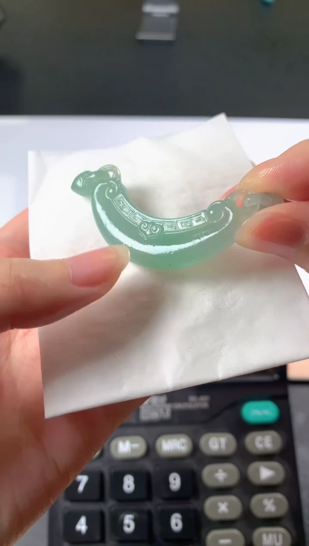 未镶嵌定制翡翠**毛货抛光