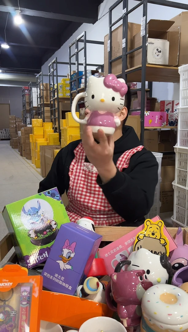 【闪购商品】杯陶瓷粉色kt全身杯