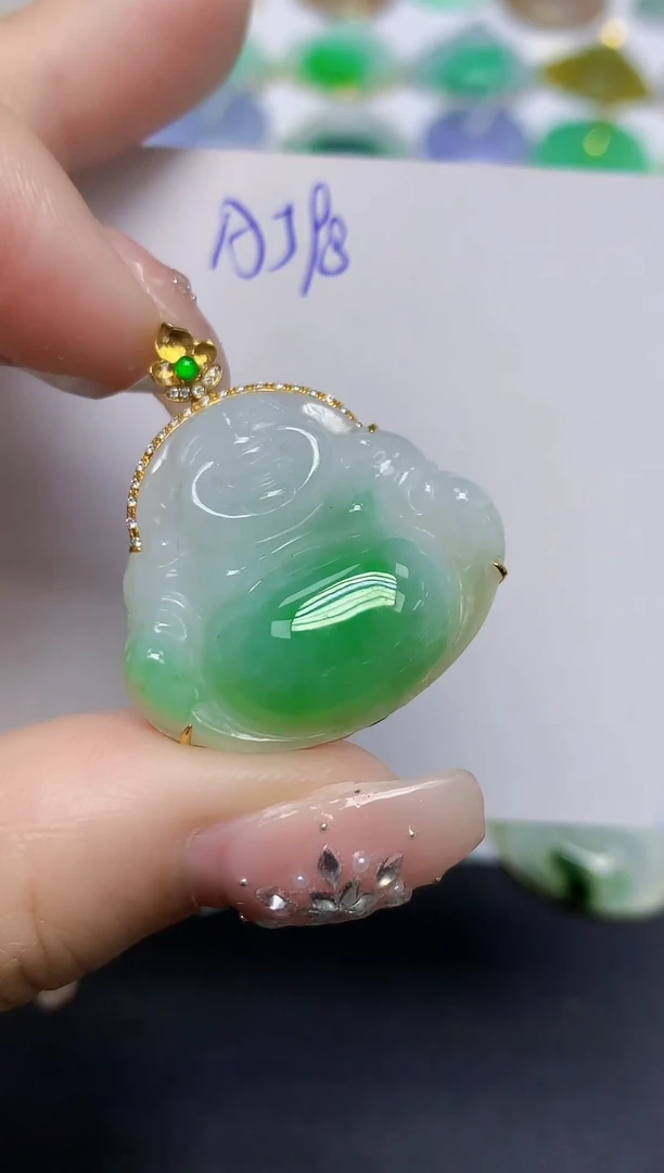 颈饰18K金镶嵌翡翠天然缅甸翡翠A货翡翠百元以上9元证书费自理