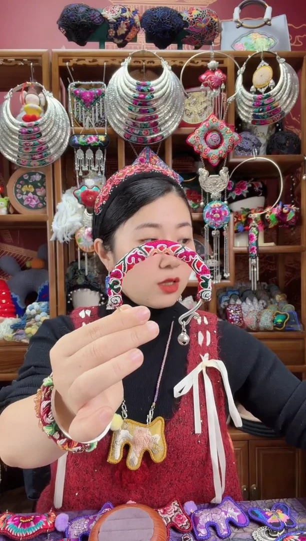 刺绣手镯18甜甜家