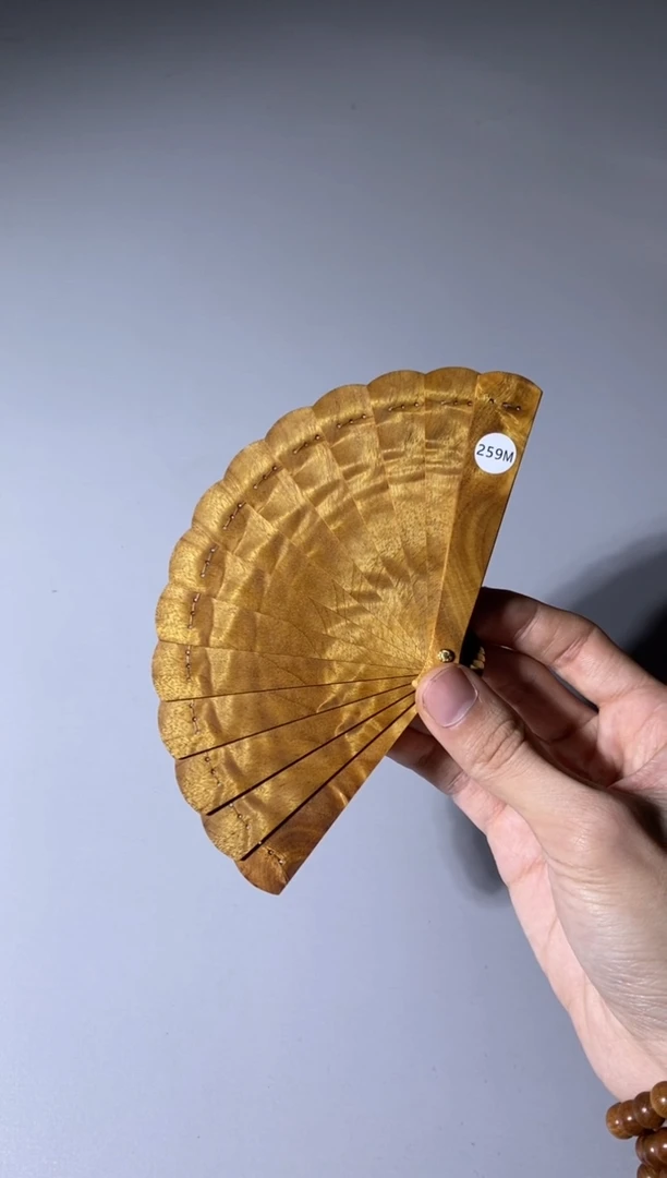 【闪购商品】金丝楠木雕259号10cm金丝楠迷你扇