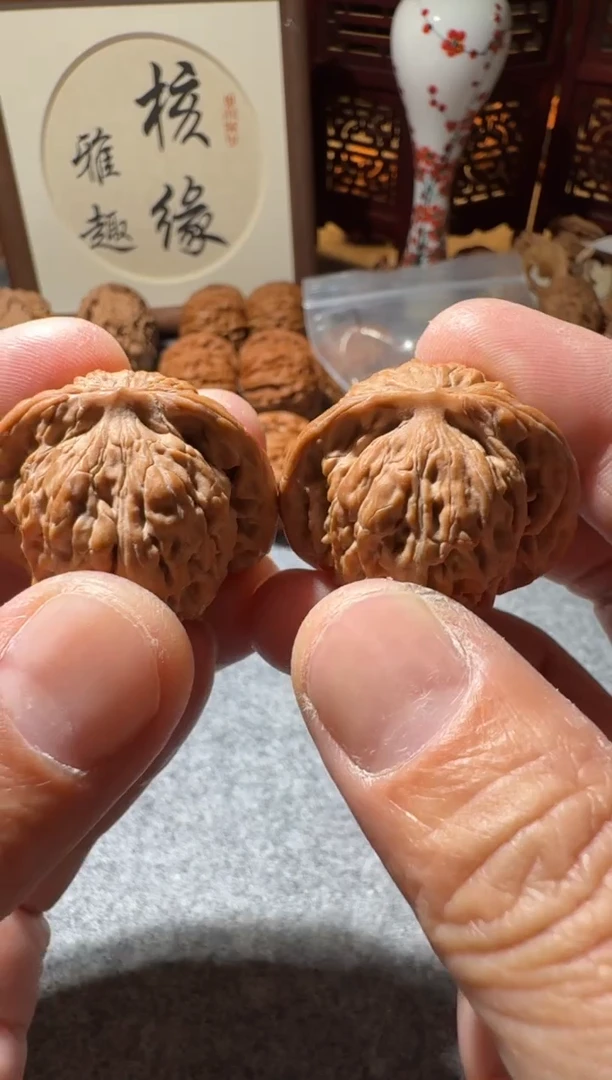 把件文玩核桃【核缘雅趣】34左右汉高楼微修