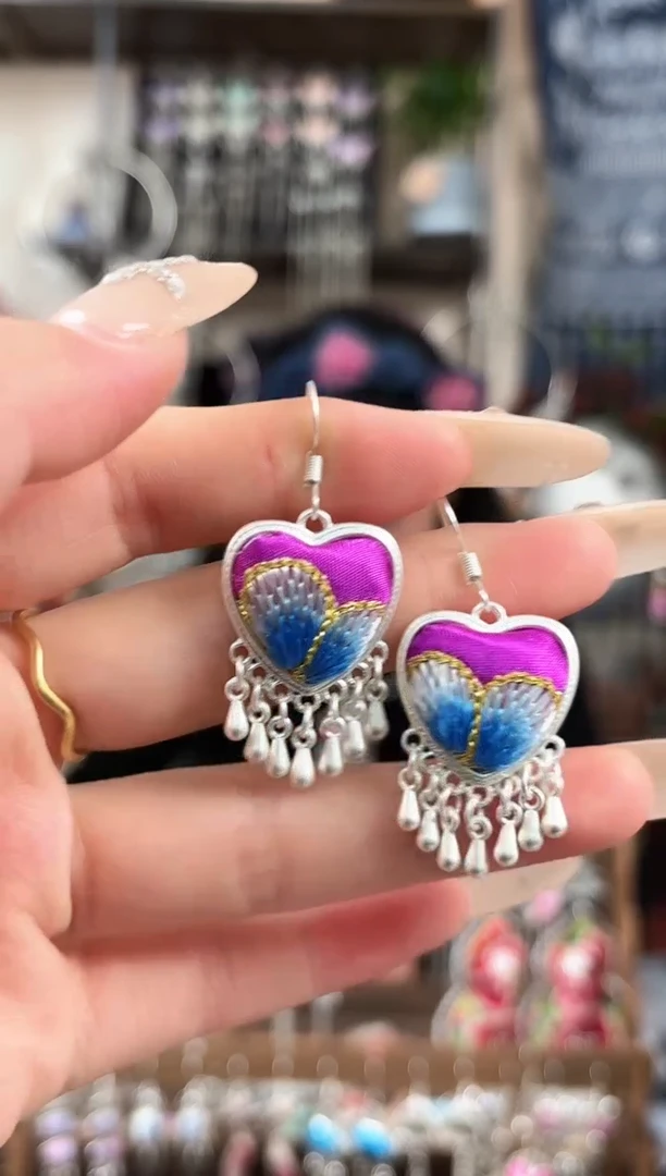 织绣民族风非遗老绣饰品101****