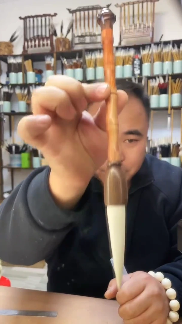 实木纯羊毫斗笔一支