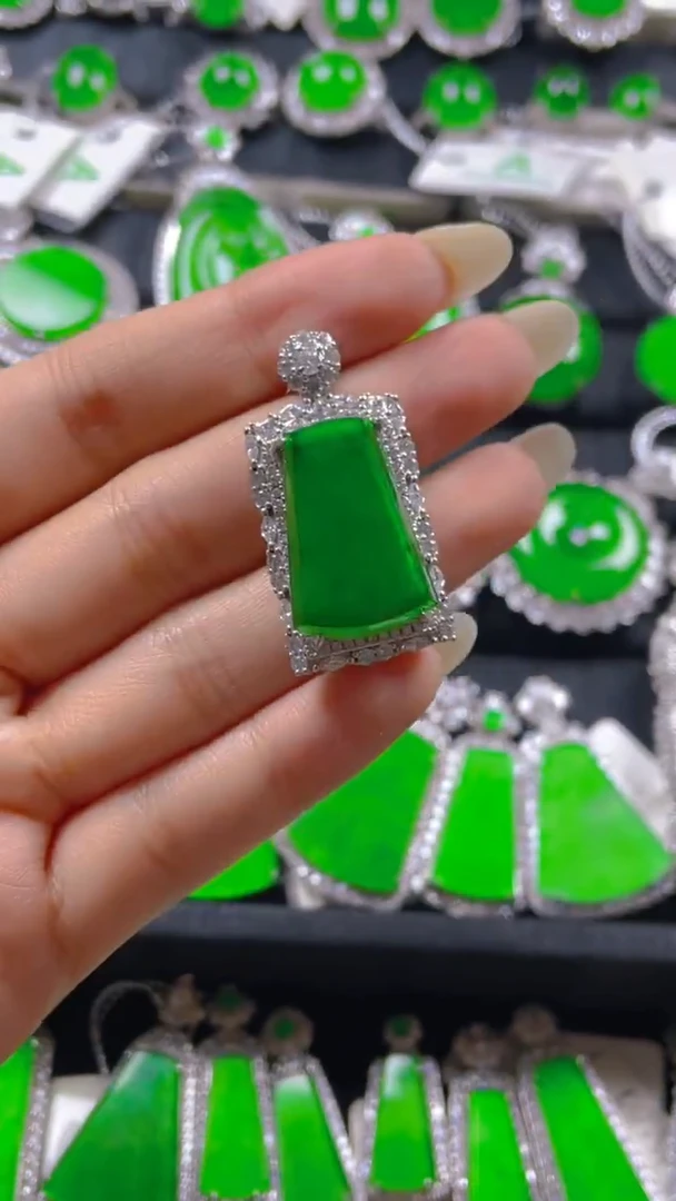 颈饰银S925镶嵌翡翠11