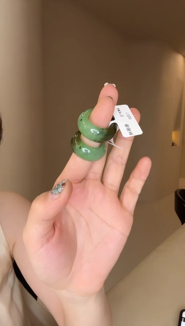 未镶嵌戒指和田玉15码猕猴桃多样性发其一