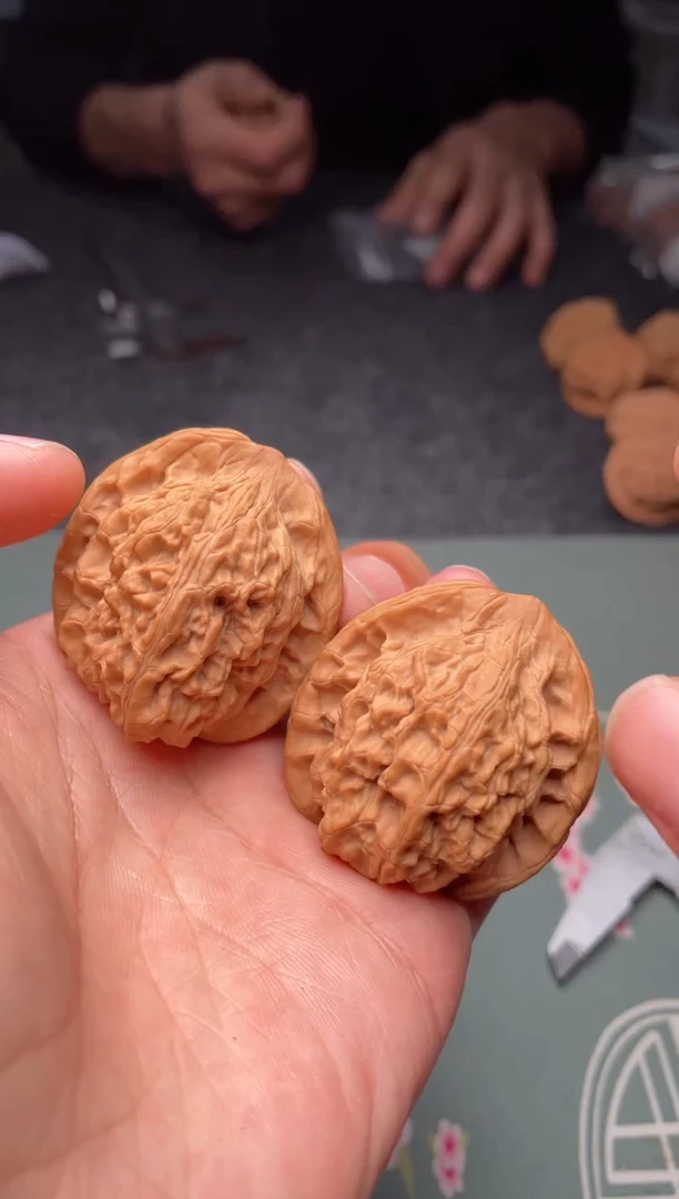 把件文玩核桃a77  望月 40尺