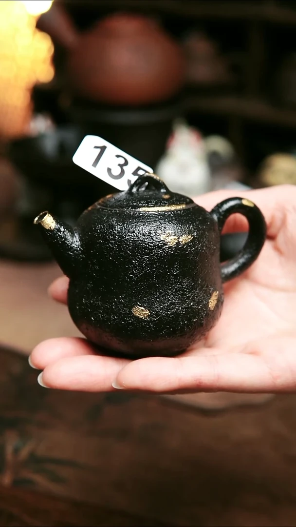 135号紫砂全手工黑金正把茶壶100毫升