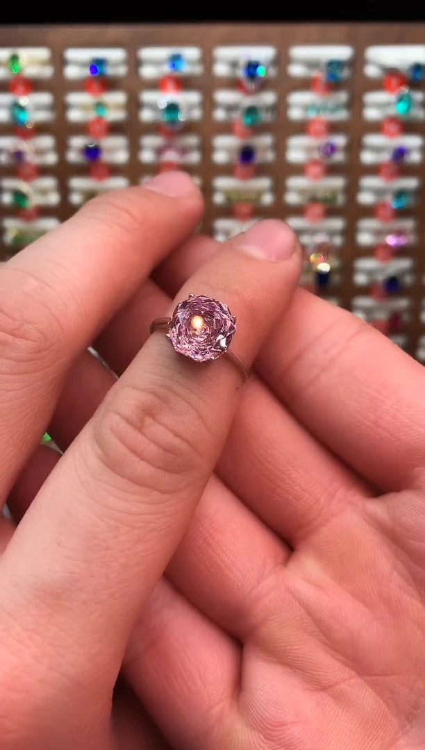 银S925镶嵌戒指托帕石......