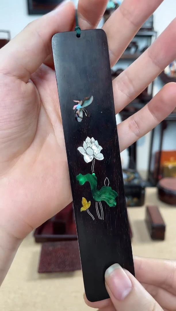 紫檀木类成套家具书签