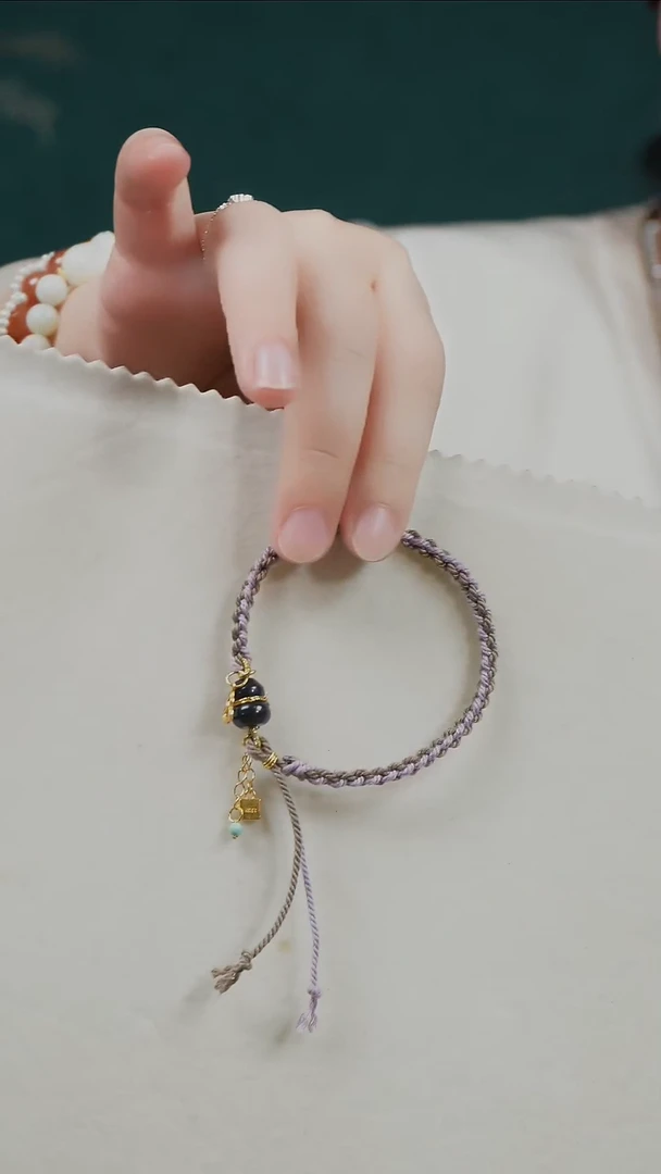 银S925镀金镶嵌手链和田玉小**?手链