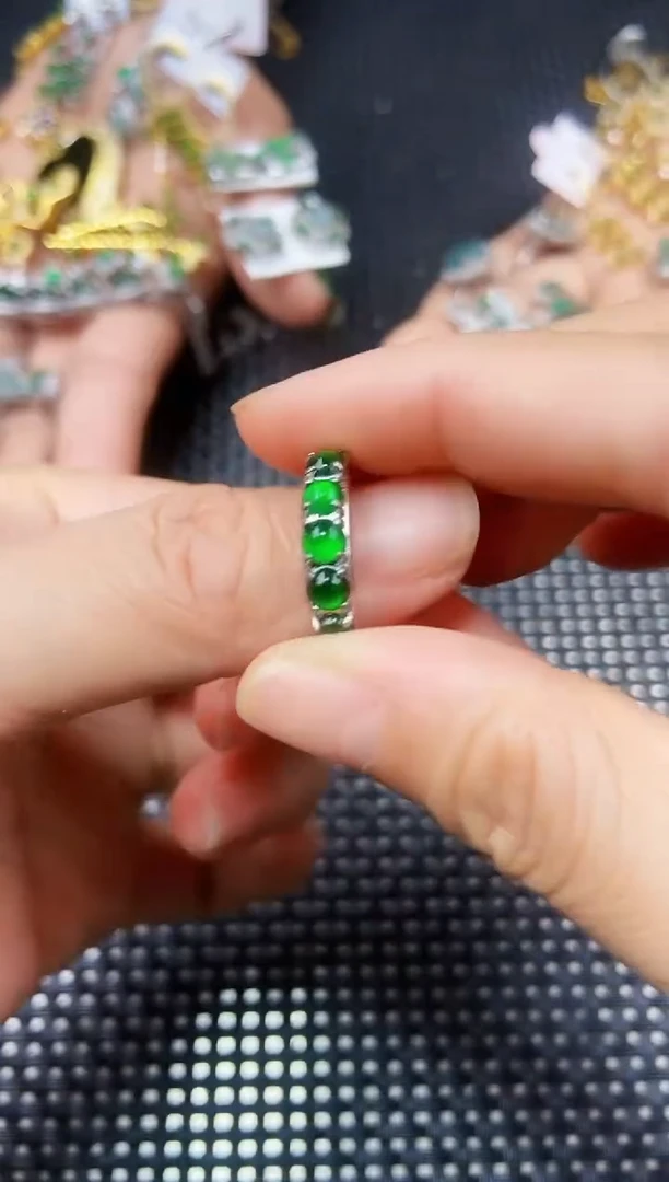 翡翠戒指未镶嵌1111111111