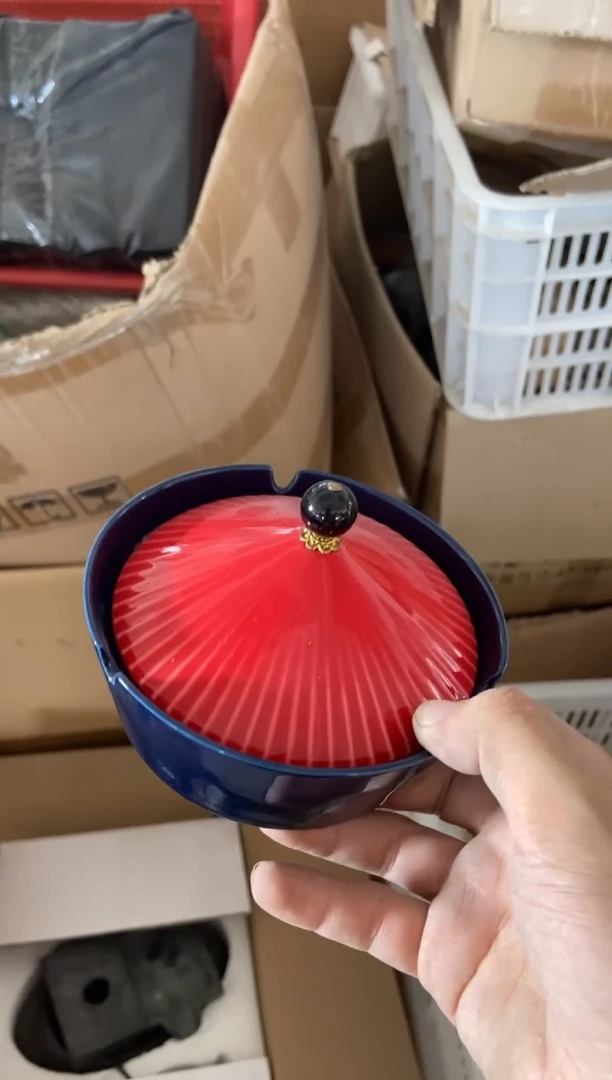 无运费险有瑕疵的摄影的产品有使用过的痕迹有点脏介意勿拍