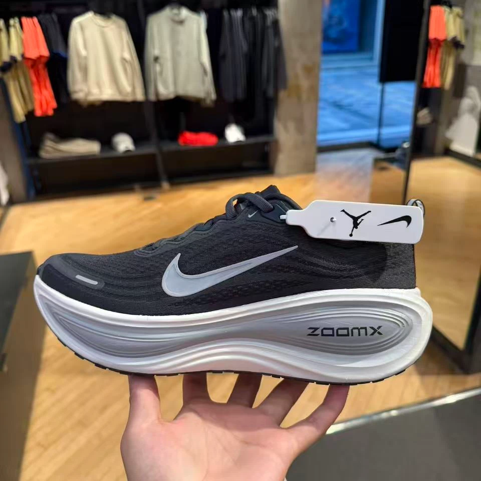 NIKE VOMERO PLUS耐克超级迈柔男款运动休闲百搭跑步鞋HV8150-008
