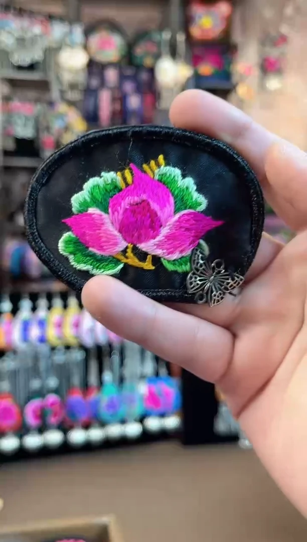 织绣民族风手工非遗老绣饰品458