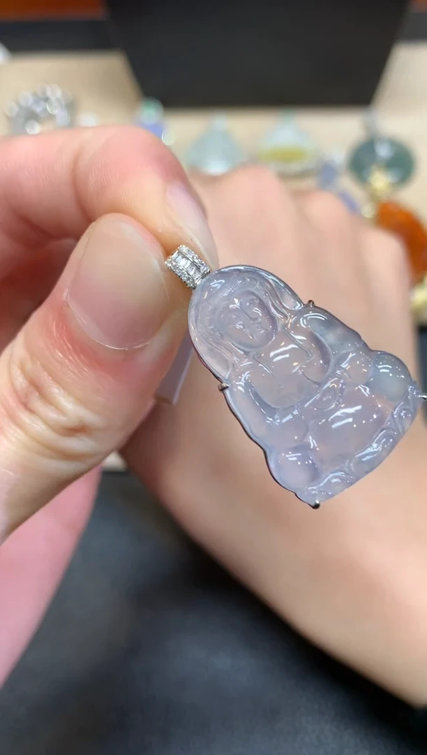 【闪购商品】翡翠颈饰18K金镶嵌观音【无服务费】