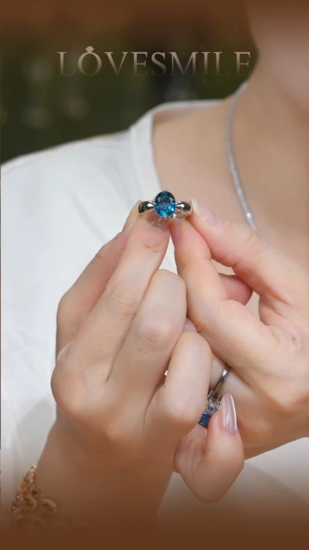 银S925镶嵌托帕石戒指030