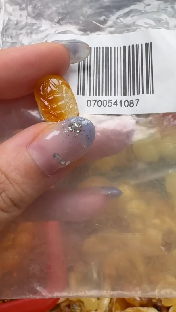 裸石琥珀未镶嵌如图