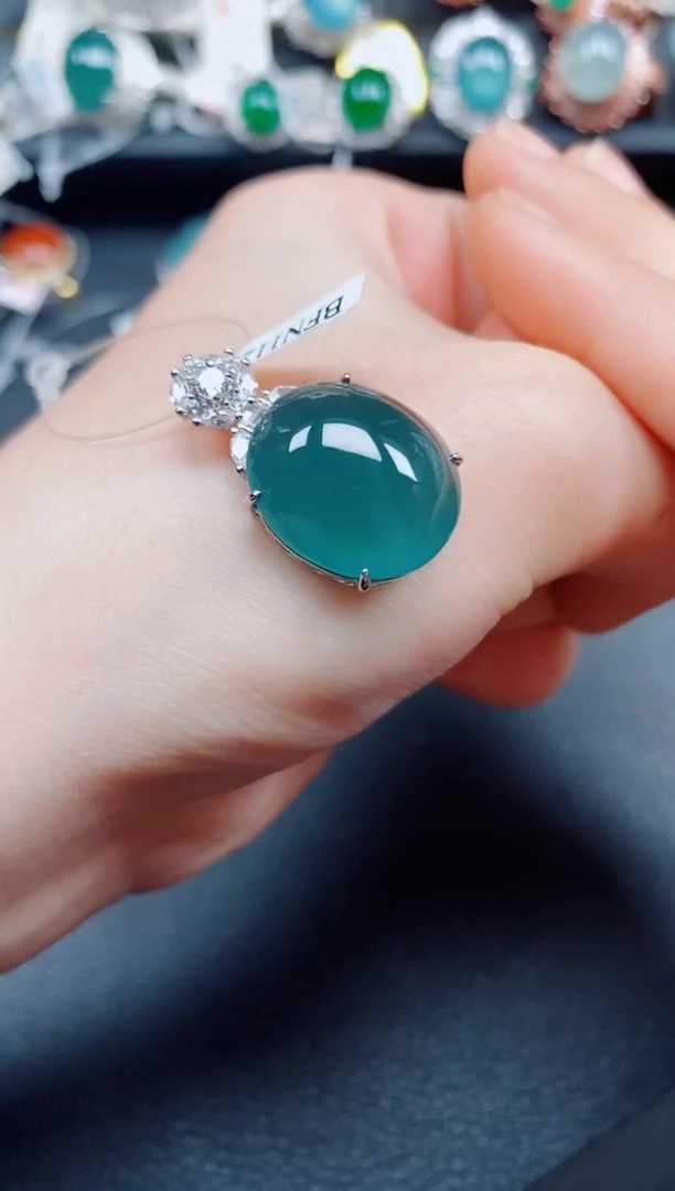 吊坠(赠链)银S925镶嵌翡翠翡翠