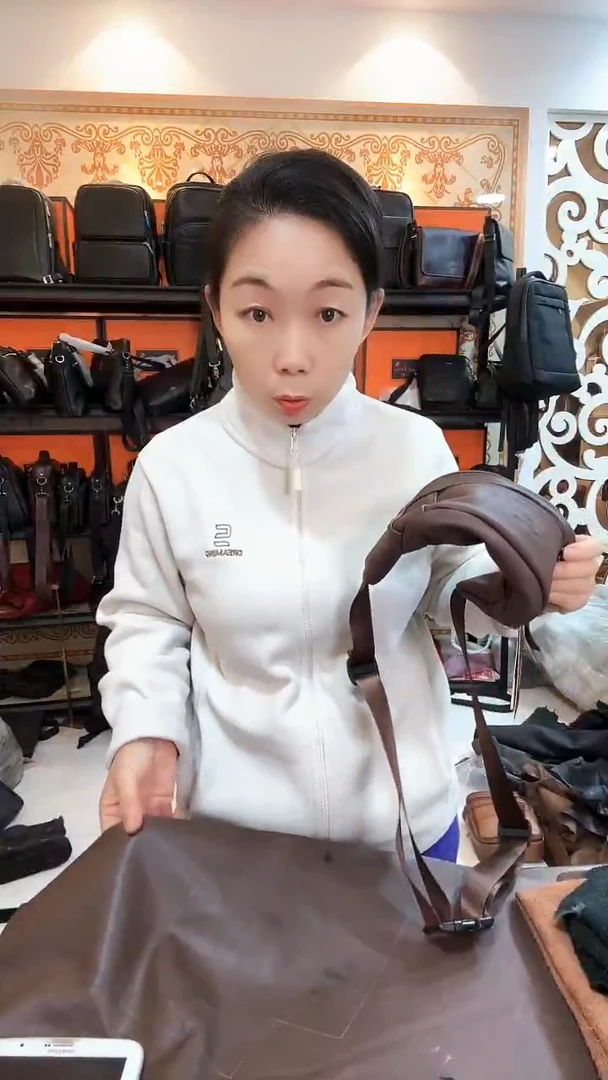 牛皮锦纶尺寸长34厘米高12厘米中福利腰包胸包咖啡色