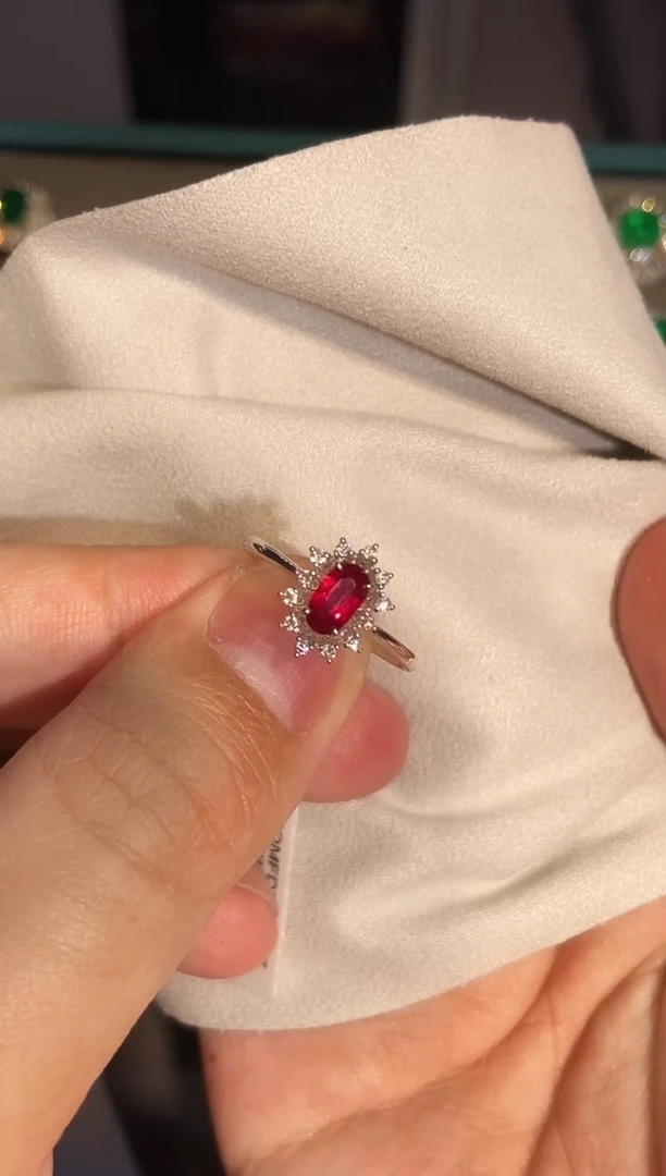 18K金镶嵌戒指红宝石0.59ct/无烧鸽血红/七天鉴赏期