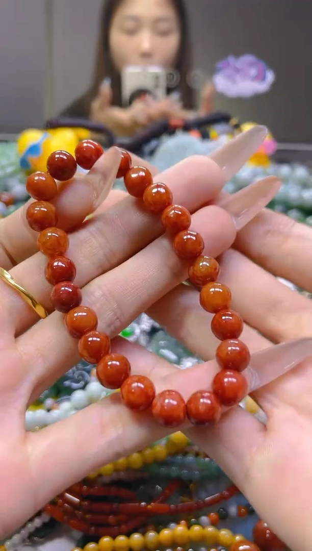 翡翠未镶嵌颈饰7MM/Q/翡翠A货，一件也是批发价
