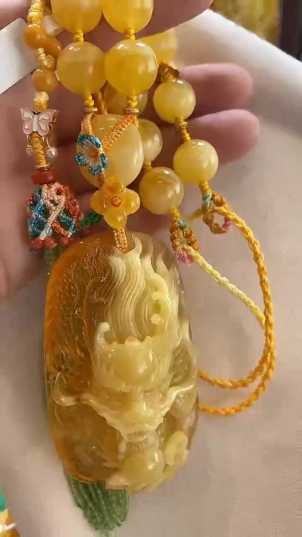 琥珀颈饰未镶嵌项链