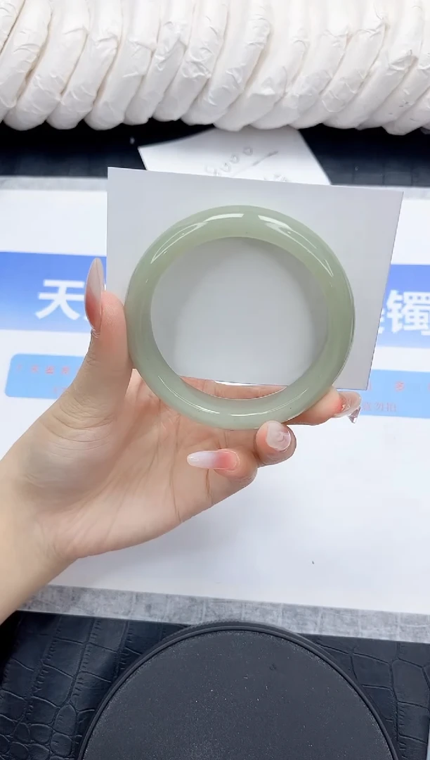 未镶嵌手镯石英质玉124-54
