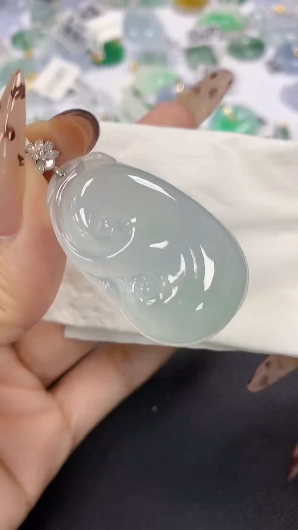 颈饰18K金镶嵌翡翠a货假一赔三支持复检百元上9元证书费自理