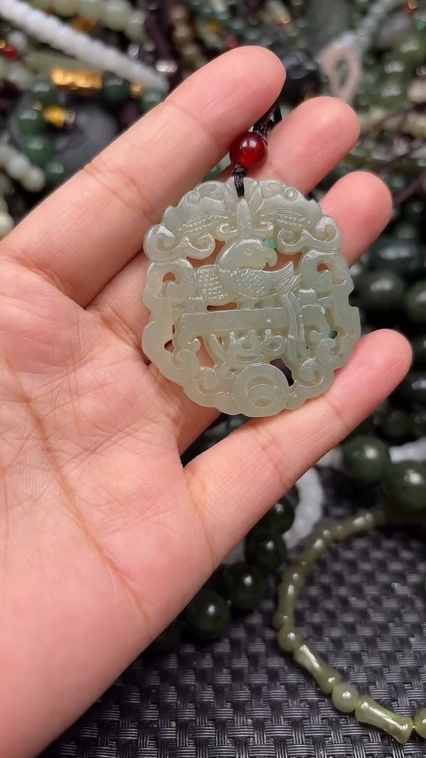 颈饰未镶嵌和田玉1