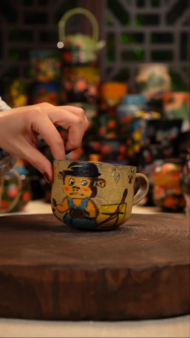 油画    釉下彩   杯子