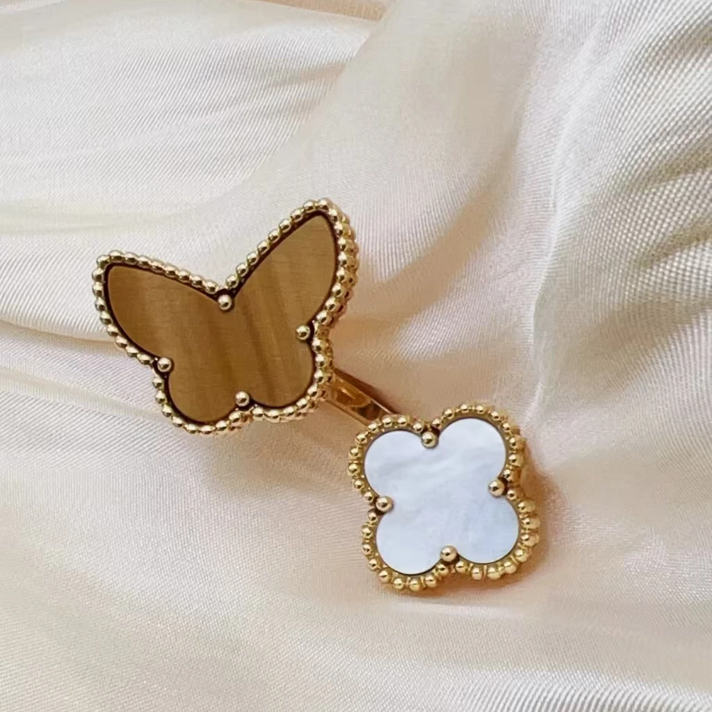 18K金蝴蝶四叶草戒指 CZ