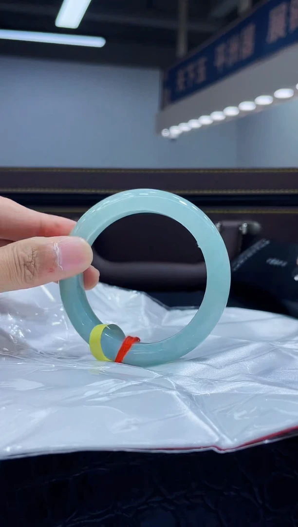 未镶嵌手镯翡翠4