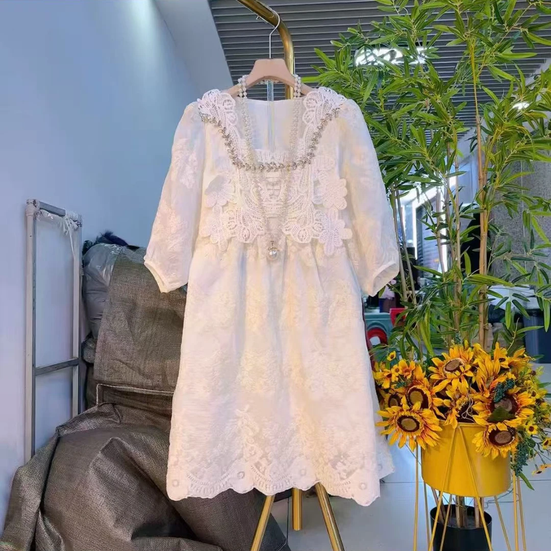 蕾丝连衣裙夏季甜美时尚显瘦气质重工缝钻大码显瘦洋气