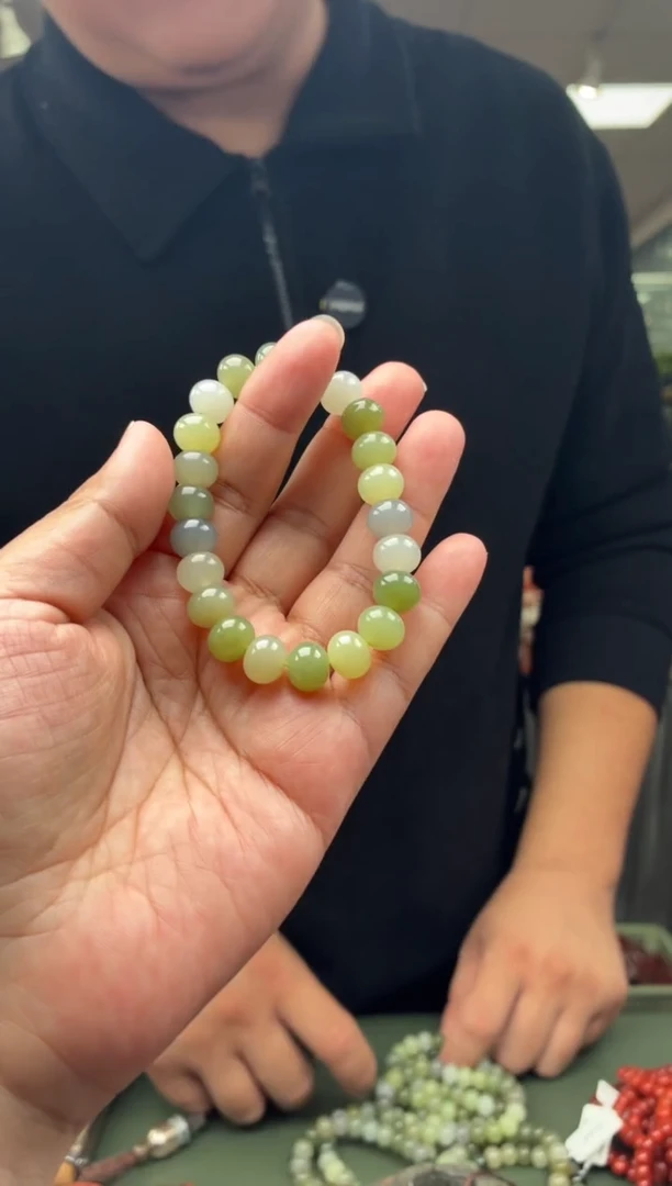 未镶嵌手串和田玉单圈手串一条约9mm+多样性发货