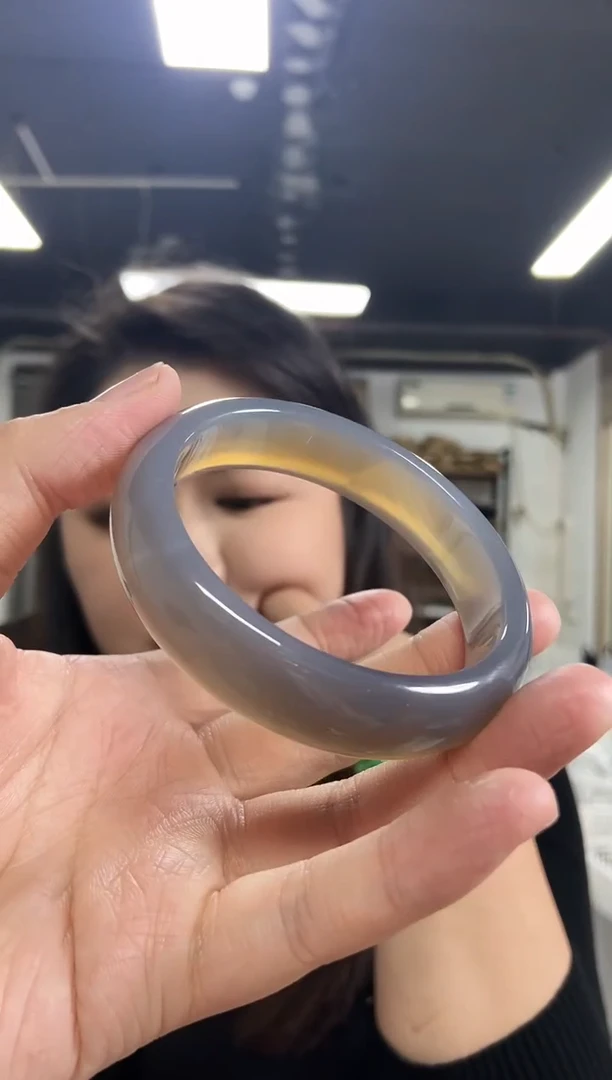 【闪购商品】玛瑙/玉髓手镯未镶嵌60圈口多样性发其一颜色微差