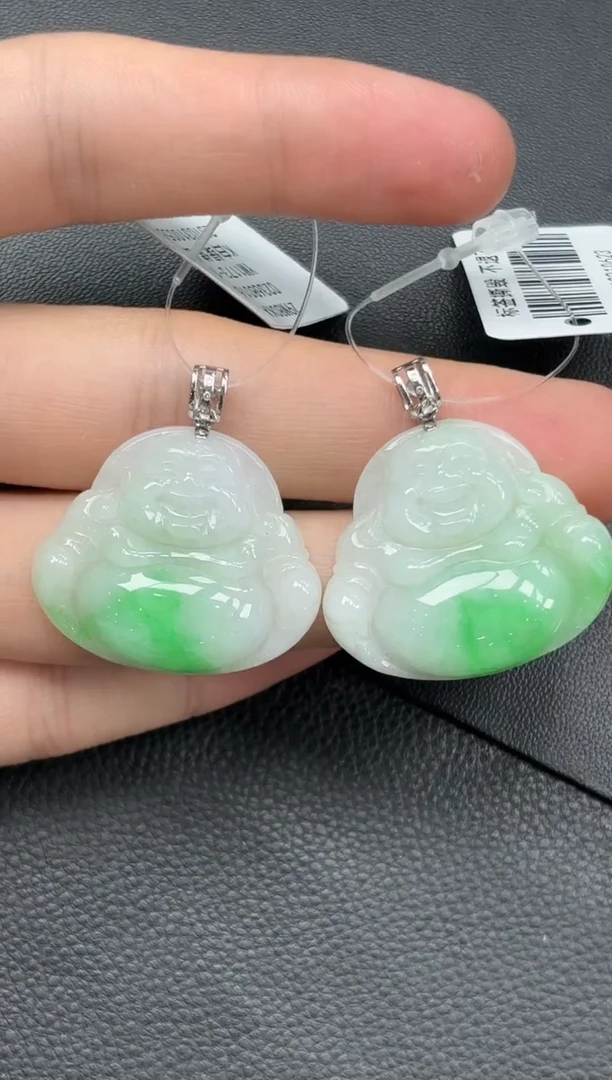 颈饰18K金镶嵌翡翠佛公/多样性发一件